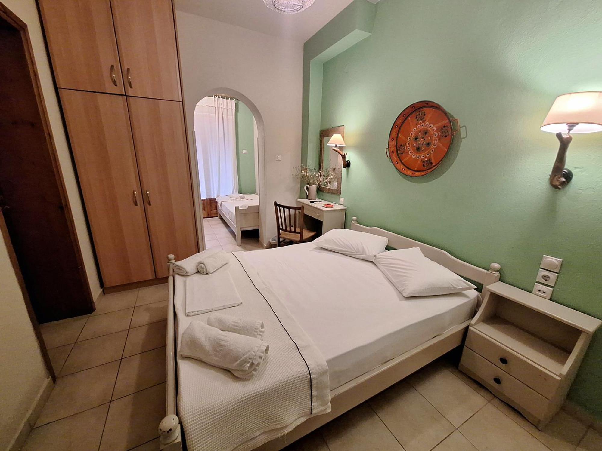 Skourgias Rooms Кала Нера Екстериор снимка