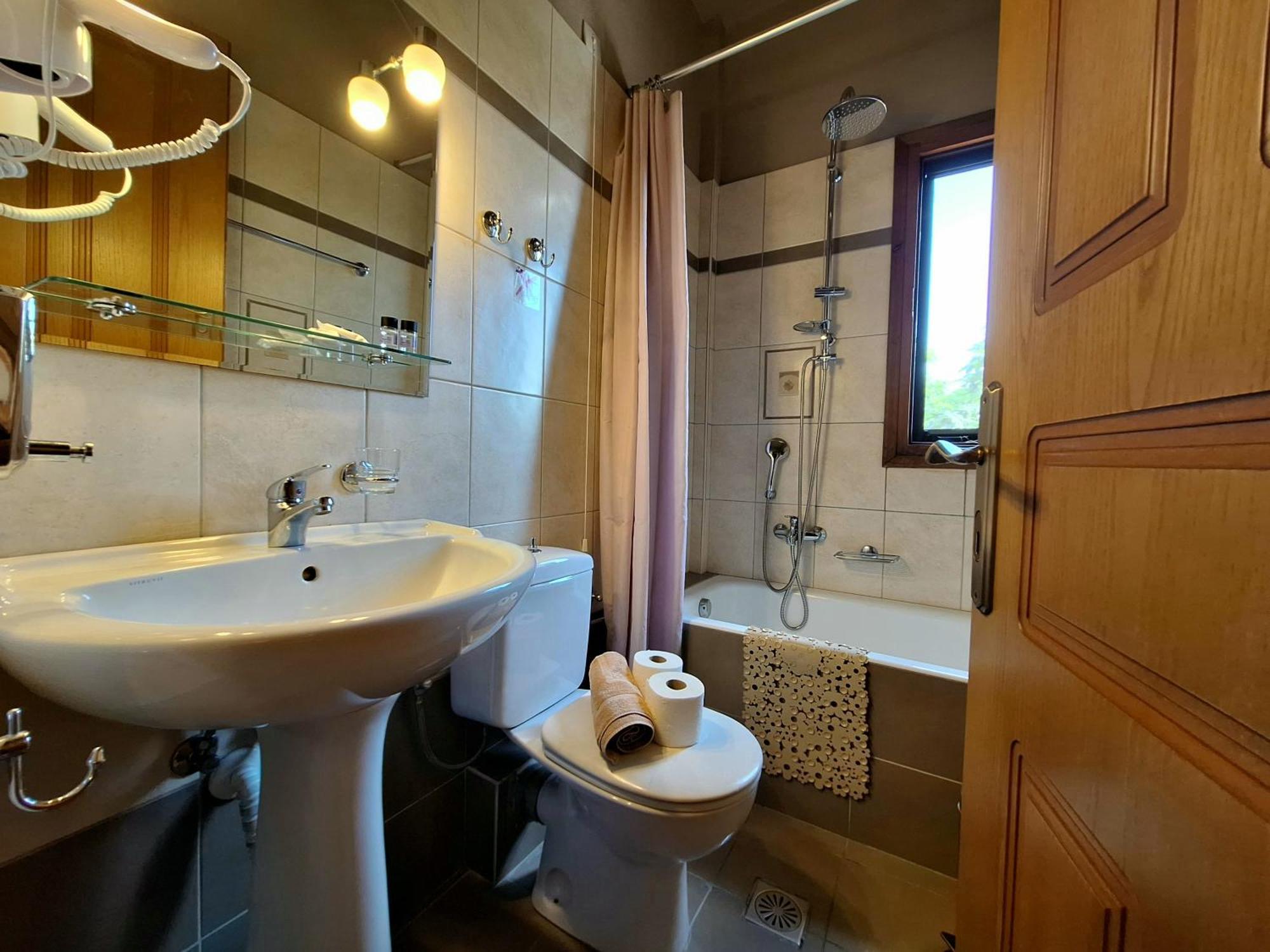 Skourgias Rooms Кала Нера Екстериор снимка