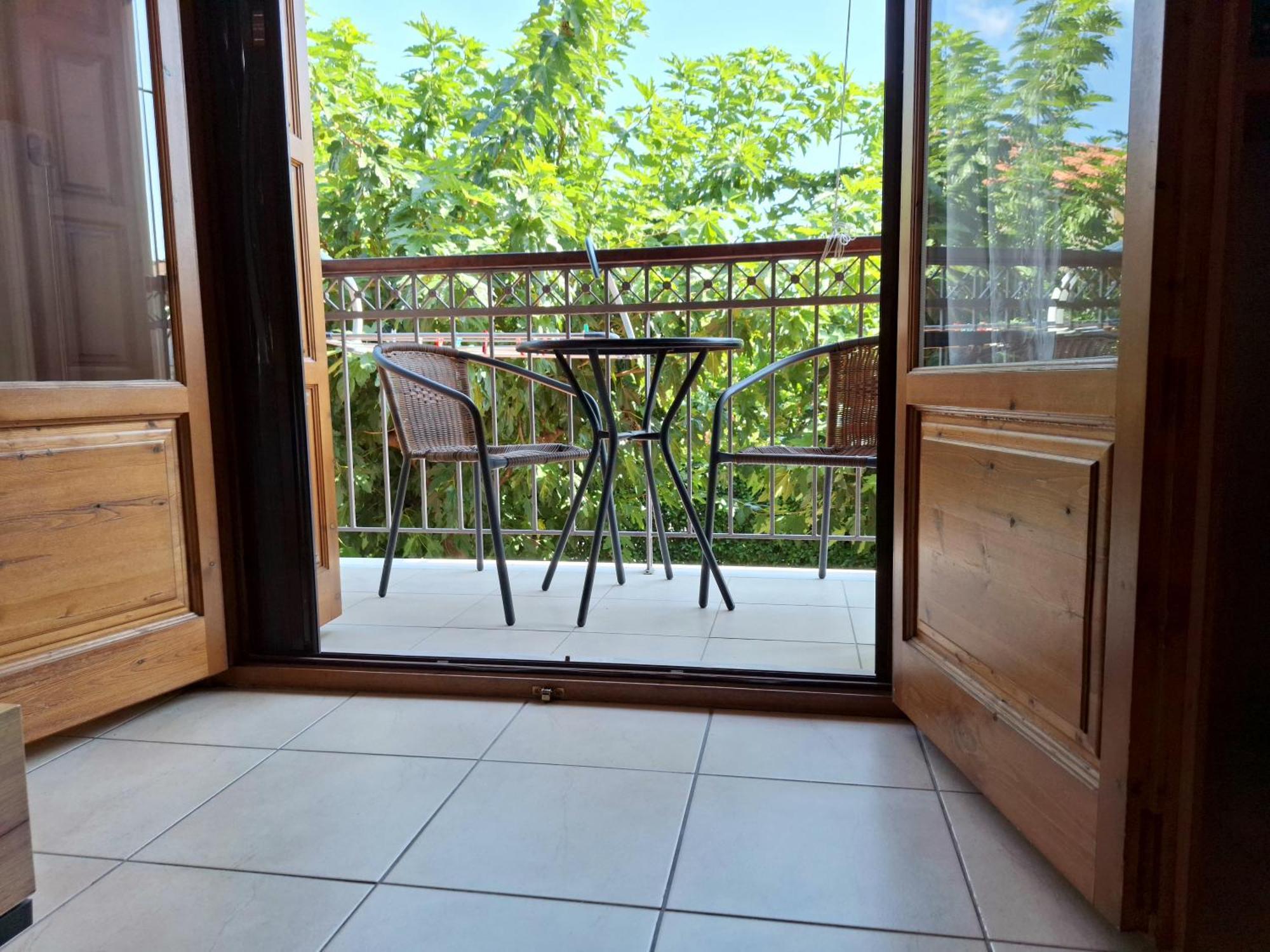 Skourgias Rooms Кала Нера Екстериор снимка