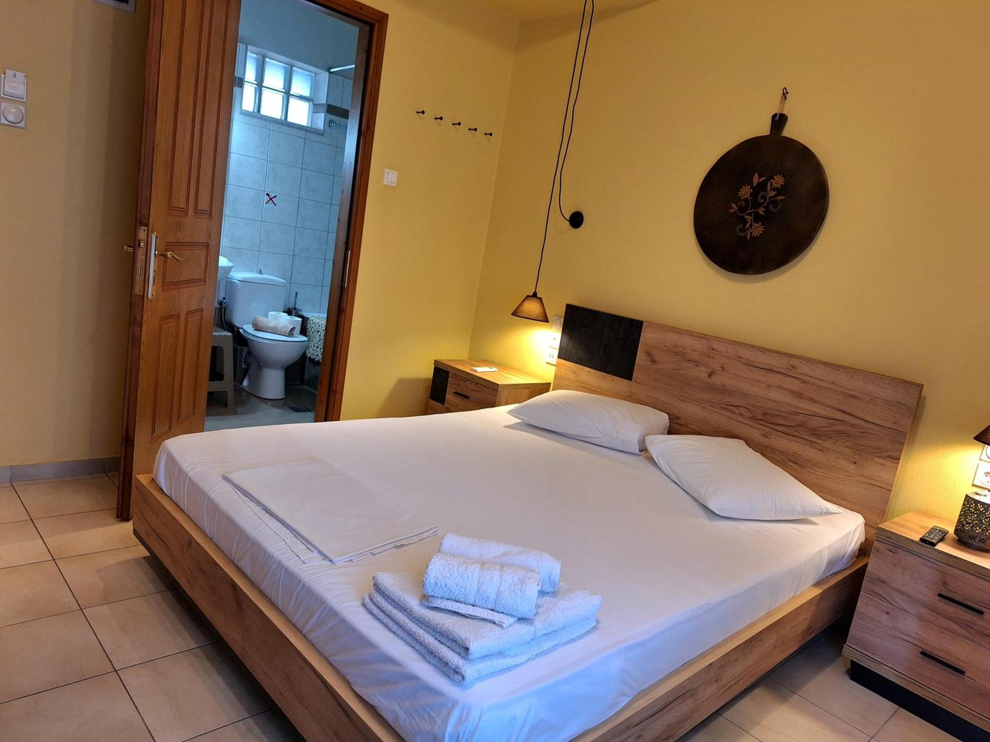 Skourgias Rooms Кала Нера Екстериор снимка