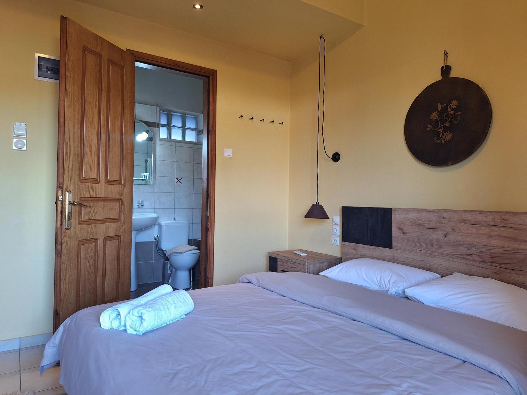 Skourgias Rooms Кала Нера Екстериор снимка